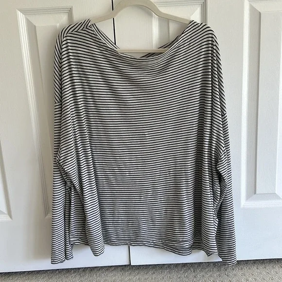 All Saints Rita Oversized Long Sleeve T-shirt - Picture 3 of 6